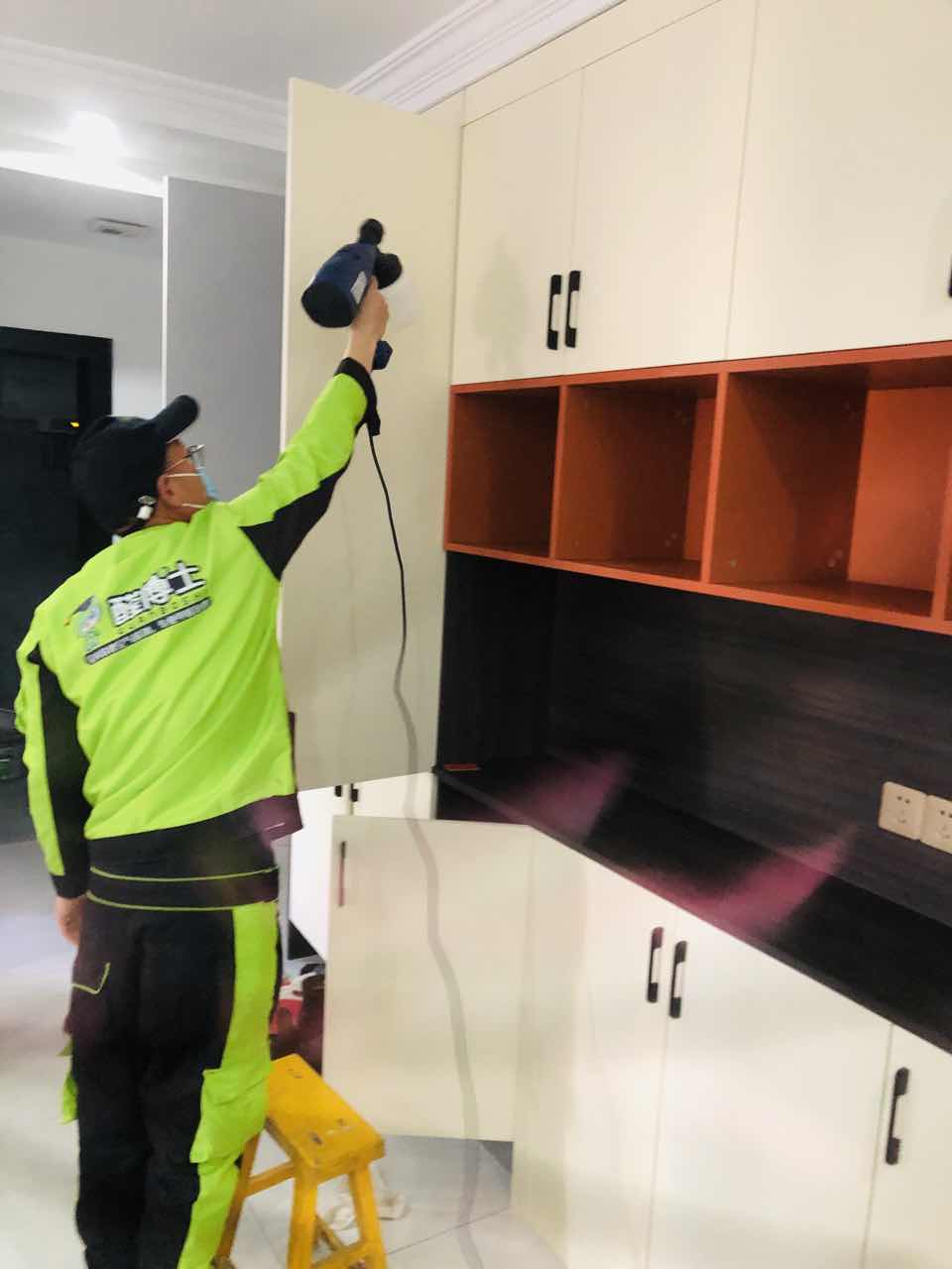 油漆味对人有什么危害 油漆味对人有什么危害